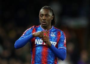 赛事-邮报：热刺&amp;水晶宫接近就埃泽转会费达协议，目前已接近6500万镑