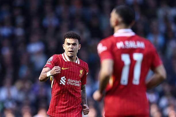 华体会体育app-一刻钟三送礼！阿森纳不追，利物浦不急？