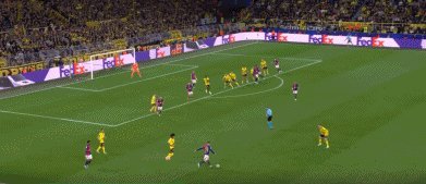 下载-【欧冠】吉拉西戴帽多特奏凯，狼狈巴萨总分5比3晋级