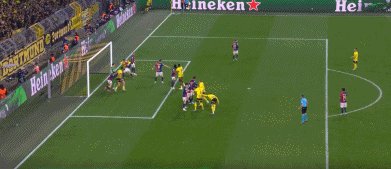 下载-【欧冠】吉拉西戴帽多特奏凯，狼狈巴萨总分5比3晋级