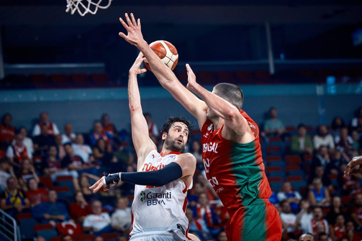 下载-打了3场还没有找回手感，前76人侧翼得分手的状态令人感到担心？