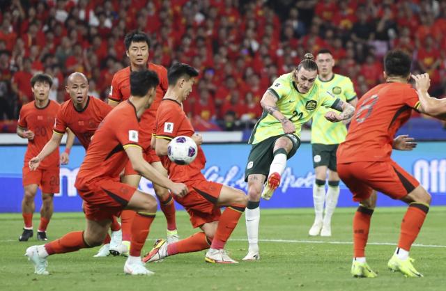 1742944995221007785.png 华体会 hth-王勤伯:远看国足,就像一群没吃饱饭的人