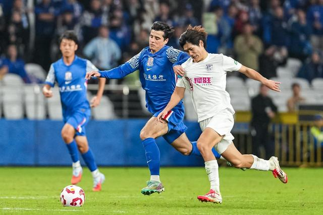 华体会体育app-大连英博失去王牌锋霸！已官宣离队，新赛季为上港踢球，球迷不舍|上海海港|刘祝润|前场|青训|海港_新浪体育_新浪新闻