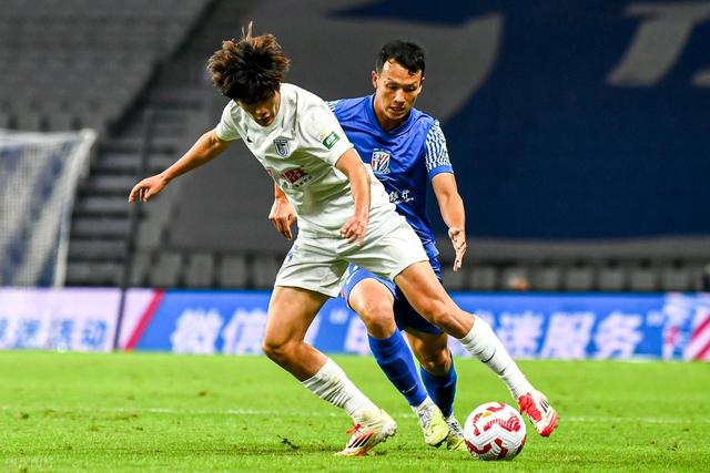 华体会体育app-大连英博失去王牌锋霸！已官宣离队，新赛季为上港踢球，球迷不舍|上海海港|刘祝润|前场|青训|海港_新浪体育_新浪新闻