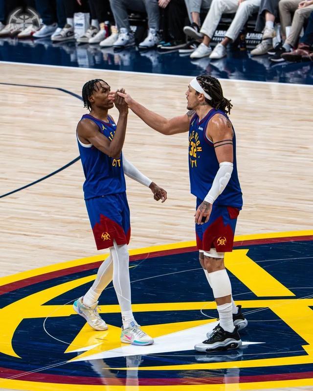 大学场均3.3分的糙哥们，也能拿周最佳？