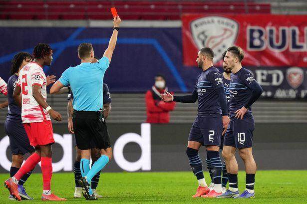 体育直播-曼城7连胜终结被失误惩罚，沃克红牌给淘汰赛埋雷？