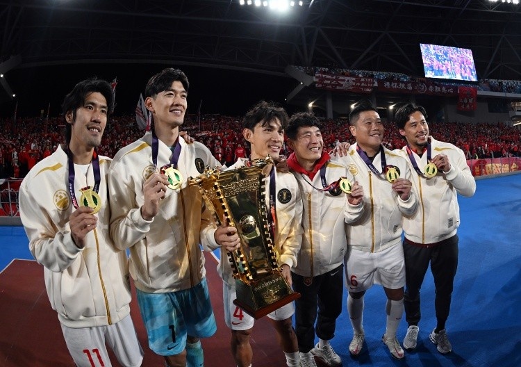 华体会app下载入口-2026赛季中超前瞻：争冠集团阵容庞大，“闯入者”雄心勃勃！