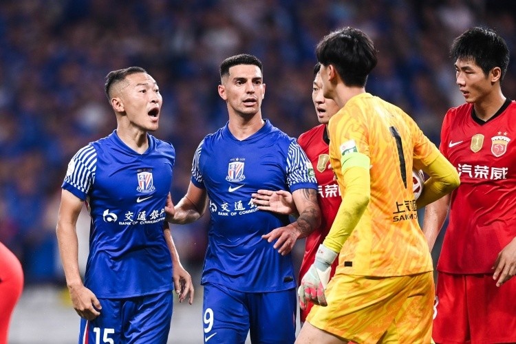 华体会app下载入口-2026赛季中超前瞻：争冠集团阵容庞大，“闯入者”雄心勃勃！