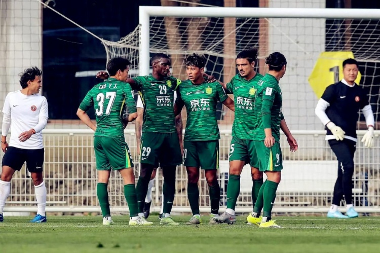 华体会app下载入口-2026赛季中超前瞻：争冠集团阵容庞大，“闯入者”雄心勃勃！