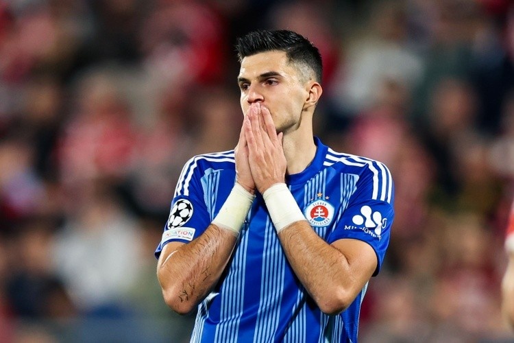 华体会app下载入口-2026赛季中超前瞻：争冠集团阵容庞大，“闯入者”雄心勃勃！