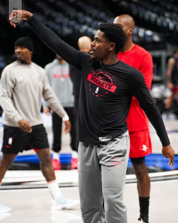 体育直播-恭喜火箭队！5控卫齐聚休斯顿，短板变优势？下赛季1号位更豪华