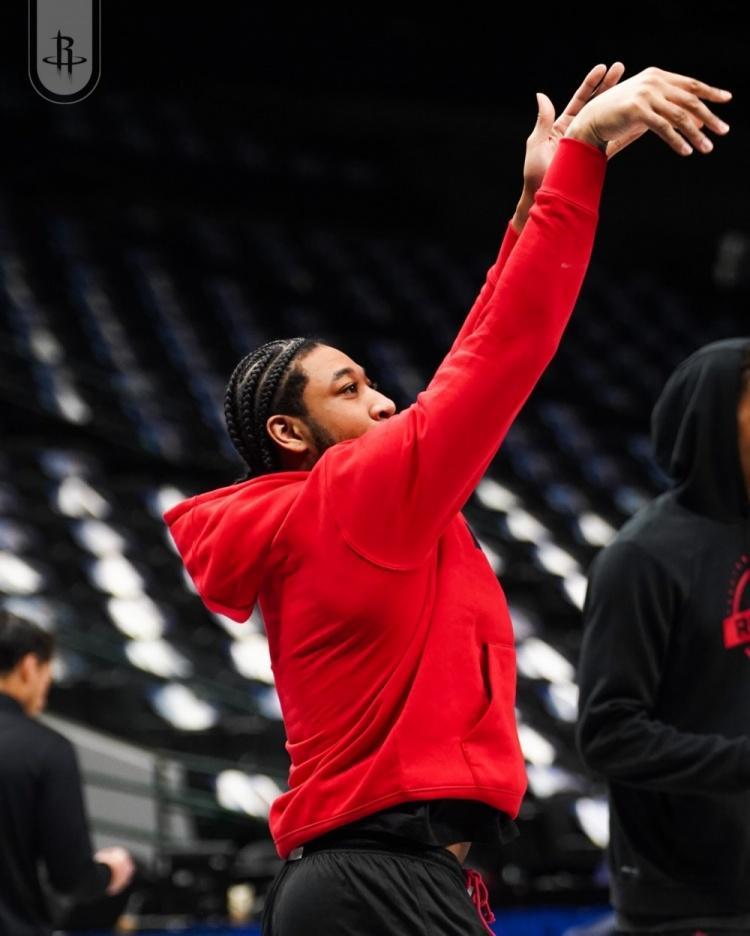 体育直播-恭喜火箭队！5控卫齐聚休斯顿，短板变优势？下赛季1号位更豪华