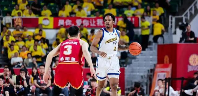 92-90绝杀！广厦主场爆冷输山西，孙铭徽缺阵成关键？