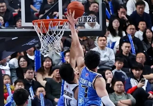 92-90绝杀！广厦主场爆冷输山西，孙铭徽缺阵成关键？